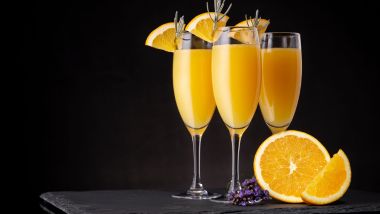 mimosas with orange slices
